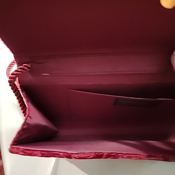 Laura Biagiotti Velvet Cross-body Burgandy Bag, Rose Pattern Imprint Appr 10x4.5 - Picture 10 of 16